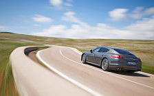 Cars wallpapers Porsche Panamera Turbo S - 2011