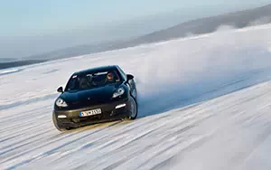 Cars wallpapers Porsche Panamera 4S - 2013