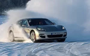 Cars wallpapers Porsche Panamera 4S - 2013