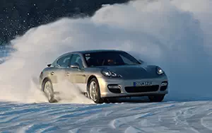 Cars wallpapers Porsche Panamera 4S - 2013