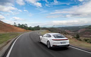 Cars wallpapers Porsche Panamera 4 E-Hybrid (Carrara White Metallic) - 2024