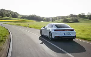 Cars wallpapers Porsche Panamera 4 E-Hybrid (Carrara White Metallic) - 2024