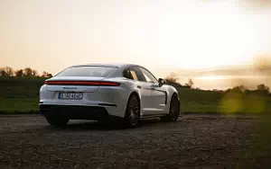 Cars wallpapers Porsche Panamera 4S E-Hybrid (Carrara White Metallic) - 2024