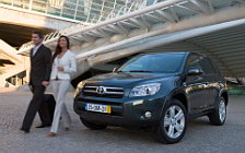 Toyota RAV4 - 2006